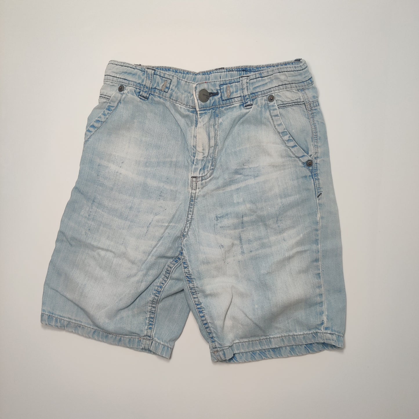 Short jeans