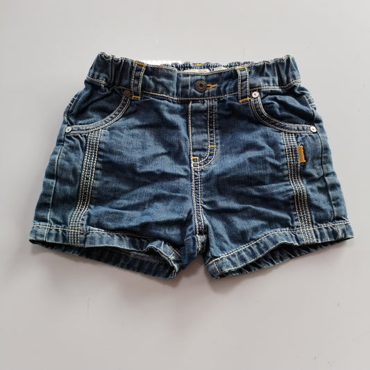 Short jeans