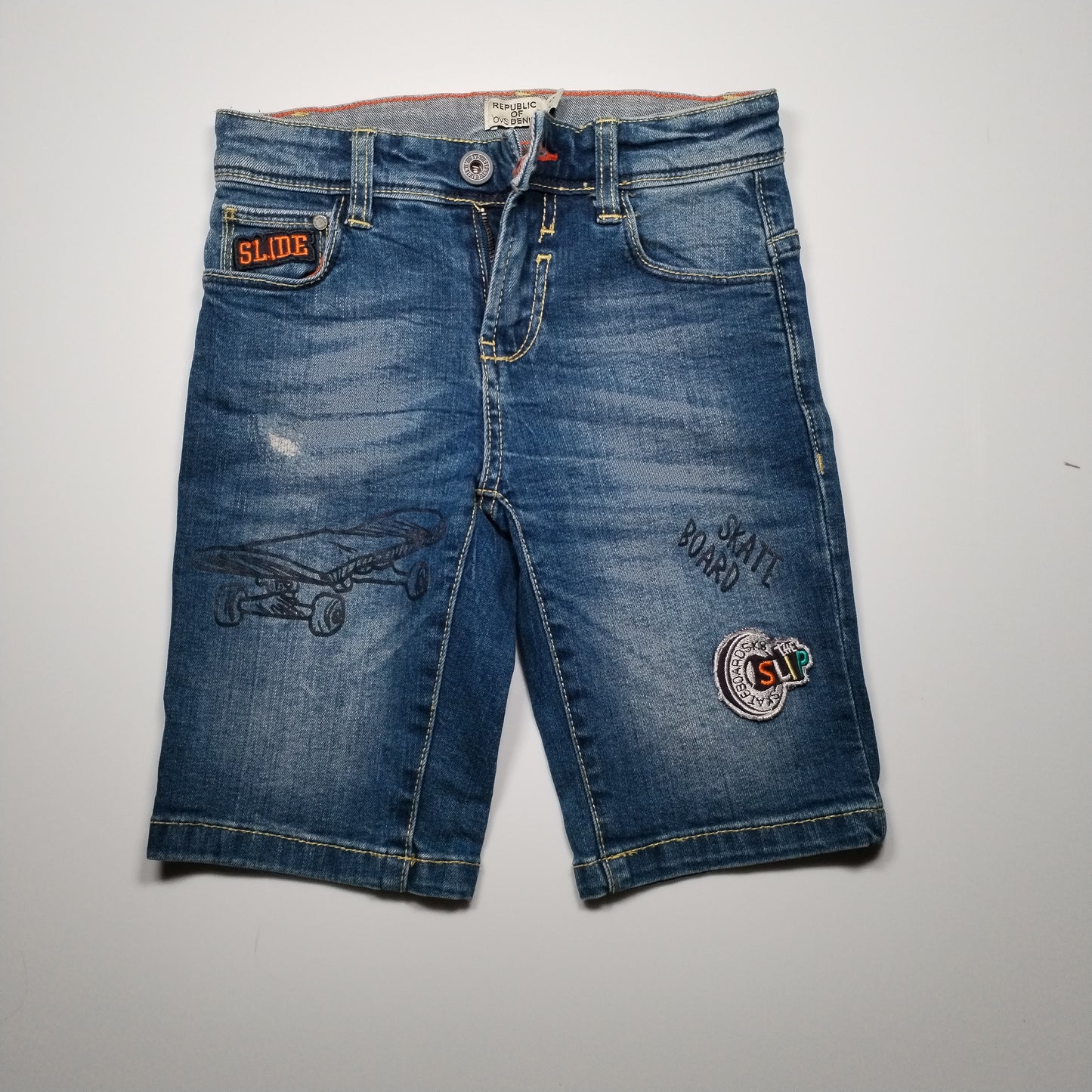 Short jeans