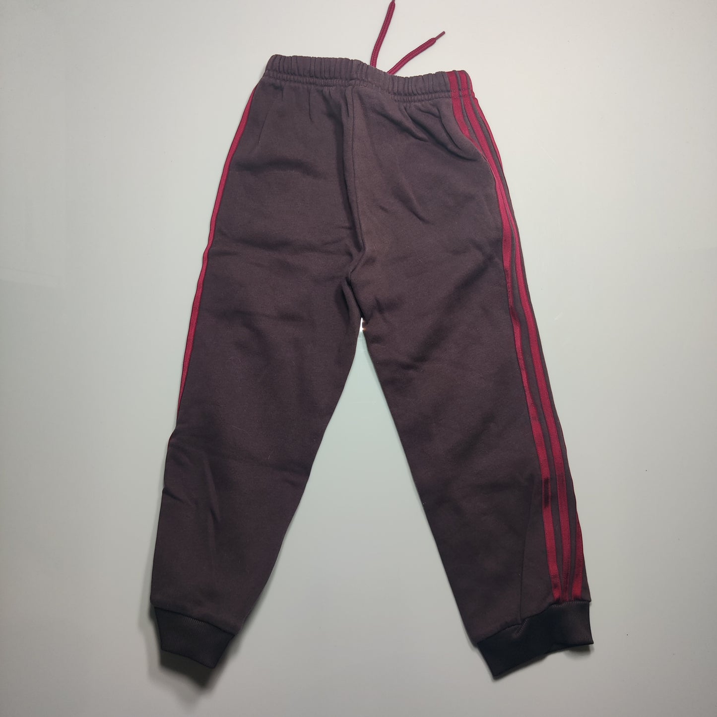 Short tracksuit pants